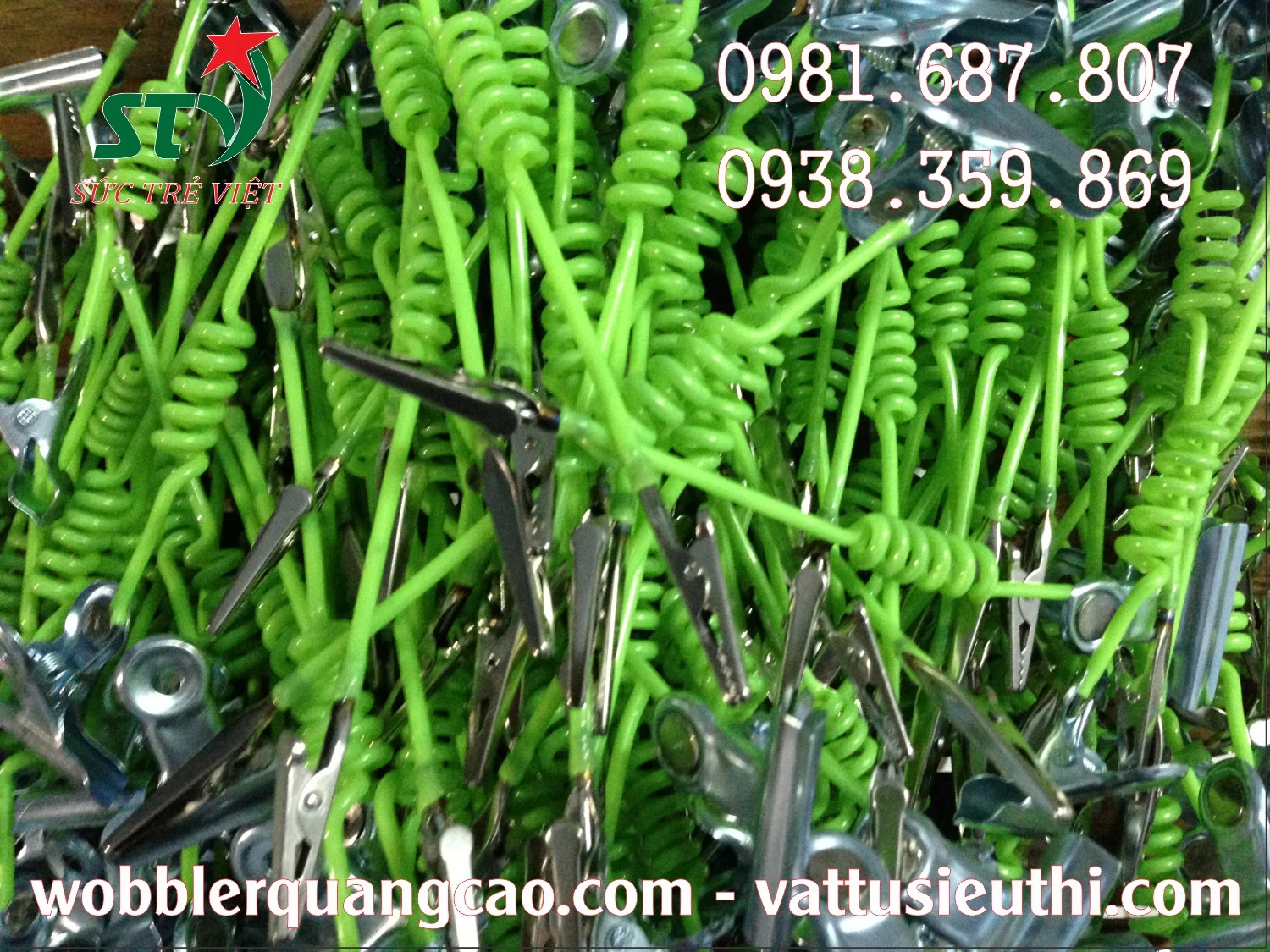 Kẹp bảng giá lò xo