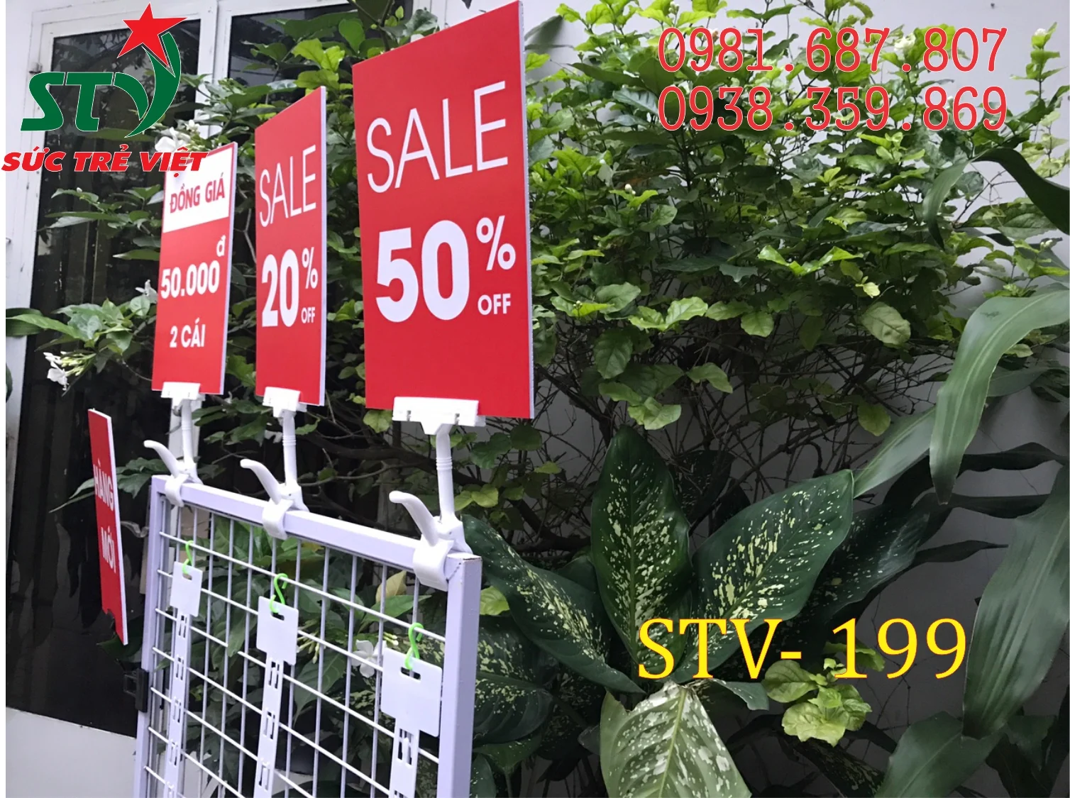 Kẹp bảng giá STV199 sử dụng trong shop thời trang