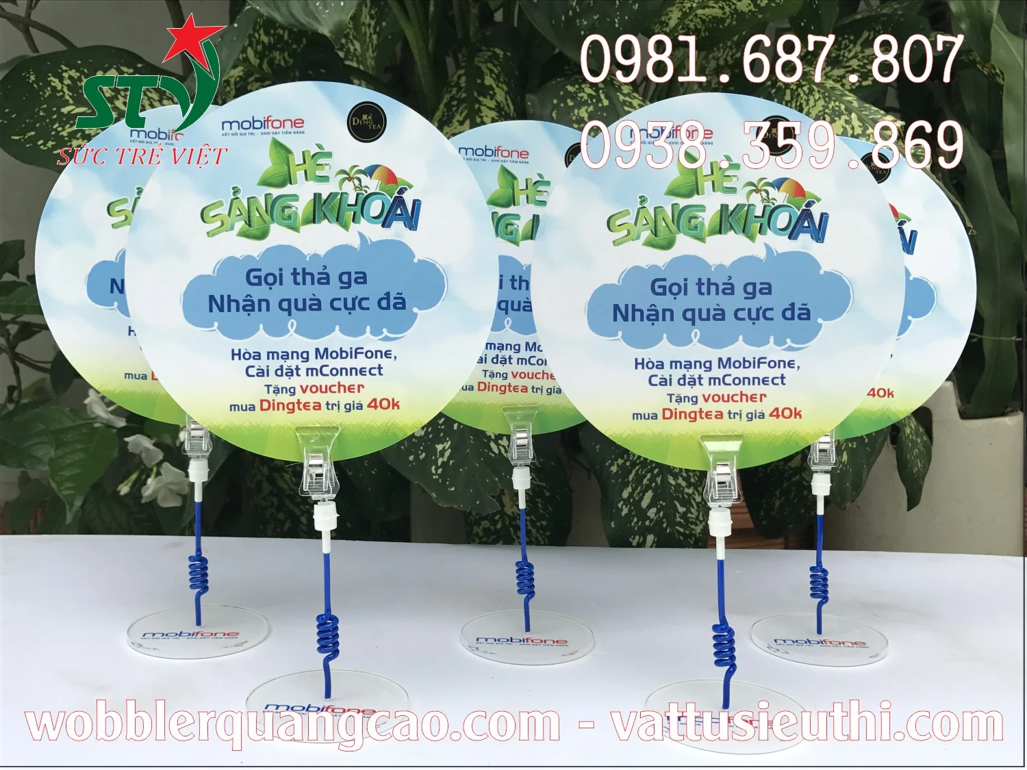 Wobbler quảng cáo đế mica có đầu kẹp điều chỉnh góc nhìn