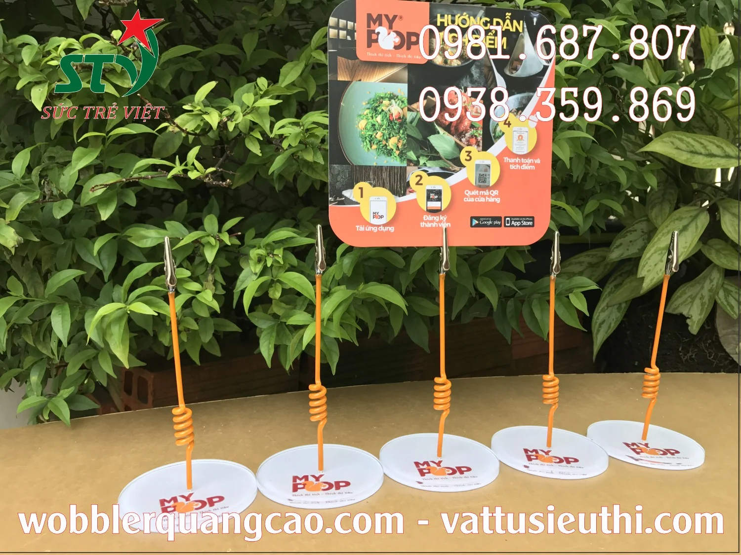 Cấu tạo Wobbler để bàn MyPop gồm đế mica lò xo và mỏ kẹp