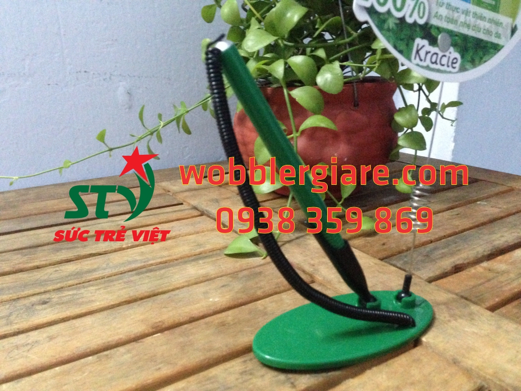 Chân đế Wobbler sữa tắm Naive có vị trí giữ bút viết
