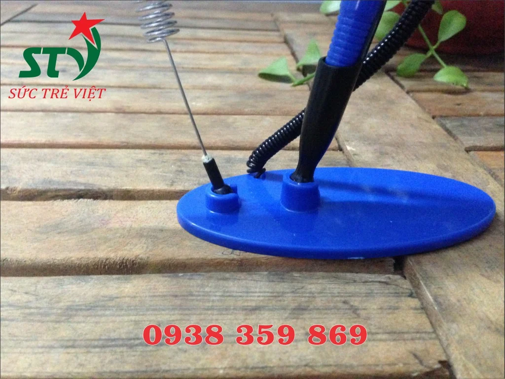 Chân đế Wobbler Trust Card tích hợp cây viết tiện lợi