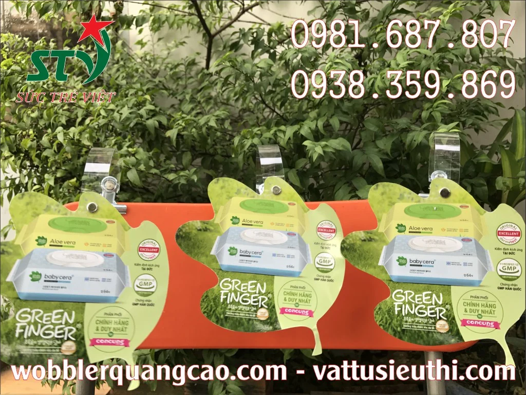 Wobbler cầu nhựa STV68 gắn bảng quảng cáo trên kệ sản phẩm