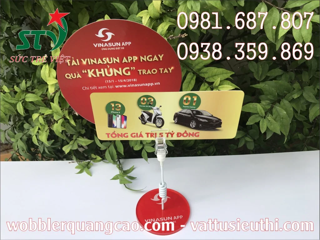 Wobbler để bàn mica