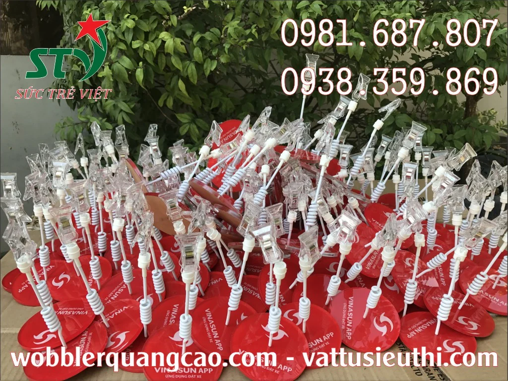 Wobbler để bàn Taxi Vinasun STV31 sử dụng đế mica in logo