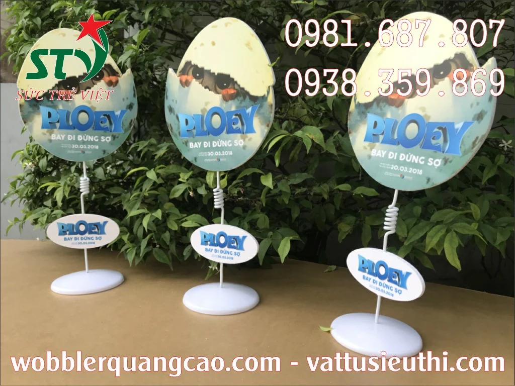 Wobbler để bàn STV210 quảng cáo phim Ploey tại rạp chiếu phim