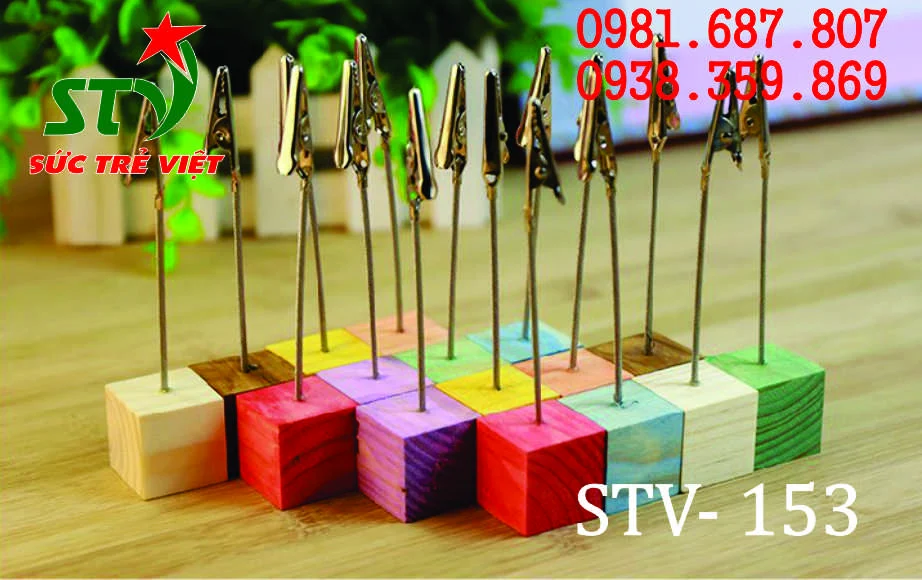 Wobbler để bàn đế gỗ STV153 với chân gỗ nguyên khối
