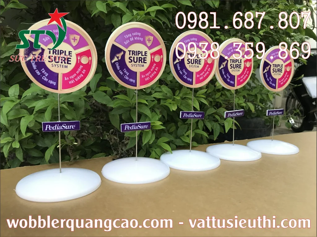 Wobbler để bàn đế nhựa STV211 sử dụng trong quảng cáo tại điểm bán