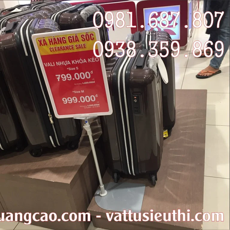 Chân bảng giá điều chỉnh chiều cao