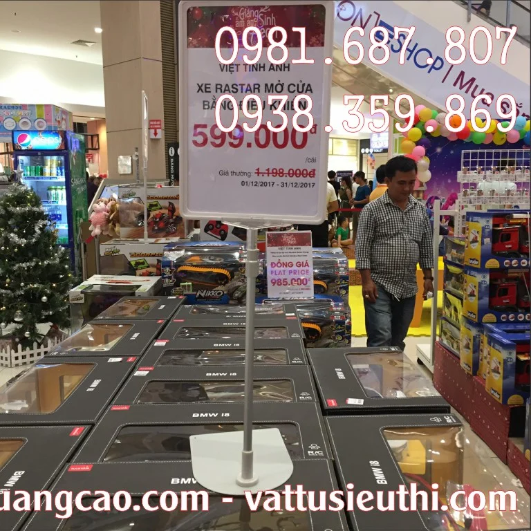 Sử dụng chân bảng giá