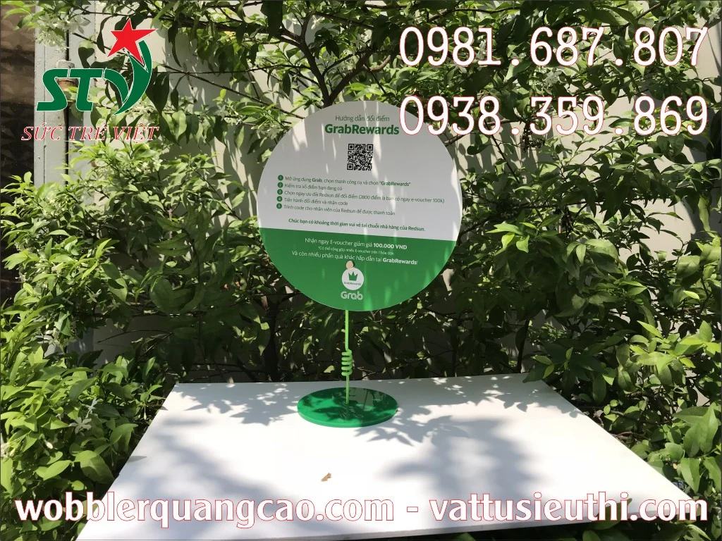 Wobbler để bàn đế mica Grab
